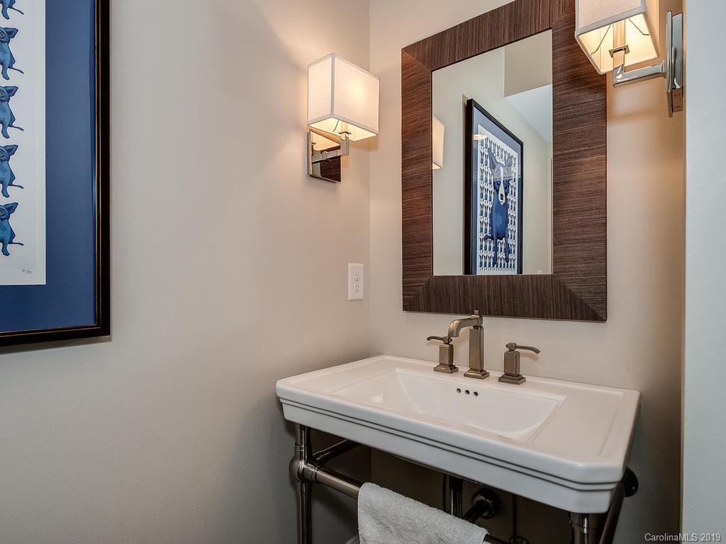 621 Cherokee Road Charlotte, NC 28207 - Photo 6 of 36 Gallery Image 6