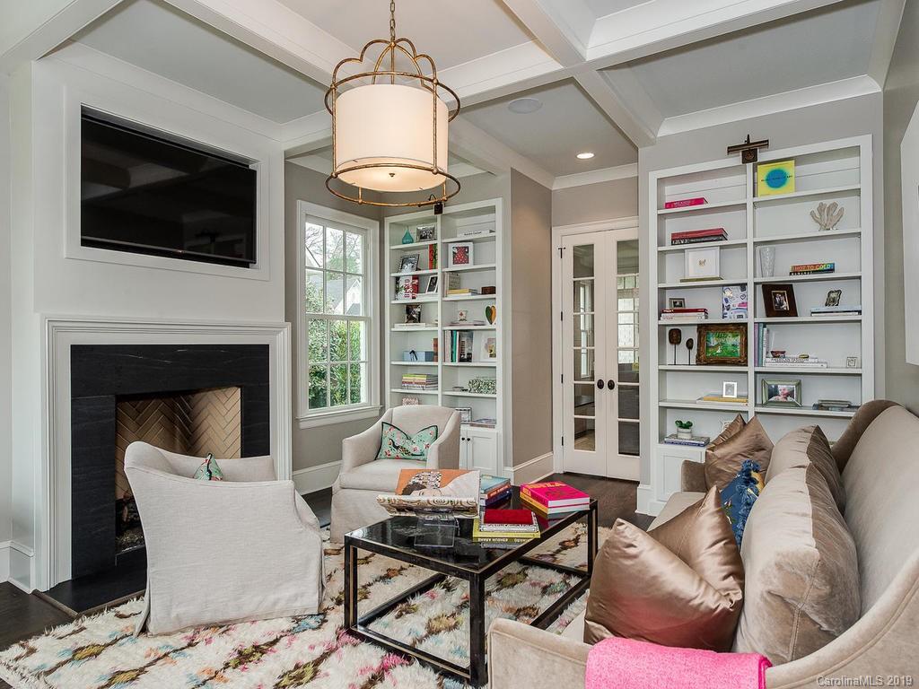 621 Cherokee Road Charlotte, NC 28207 - Photo 7 of 36 Gallery Image 7