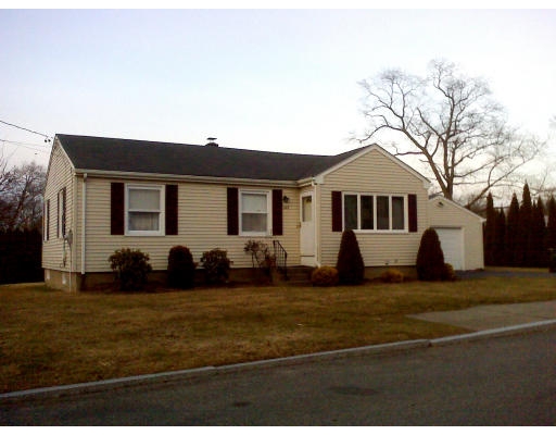 326 Bullock Street Fall River, MA 02720 - Photo 1 of 27 Gallery Image 1