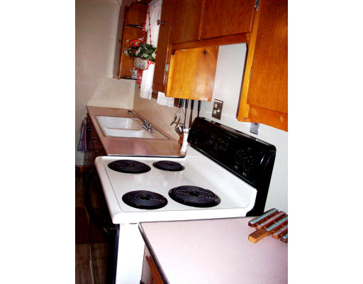 326 Bullock Street Fall River, MA 02720 - Photo 11 of 27 Gallery Image 11