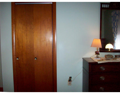 326 Bullock Street Fall River, MA 02720 - Photo 15 of 27 Gallery Image 15