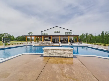 $2,499,000 | 2805 Kendrick Road, Michie, TN 38357