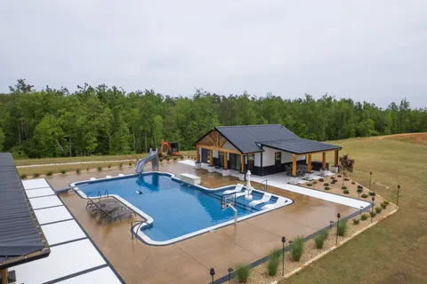 $2,499,000 | 2805 Kendrick Road, Michie, TN 38357