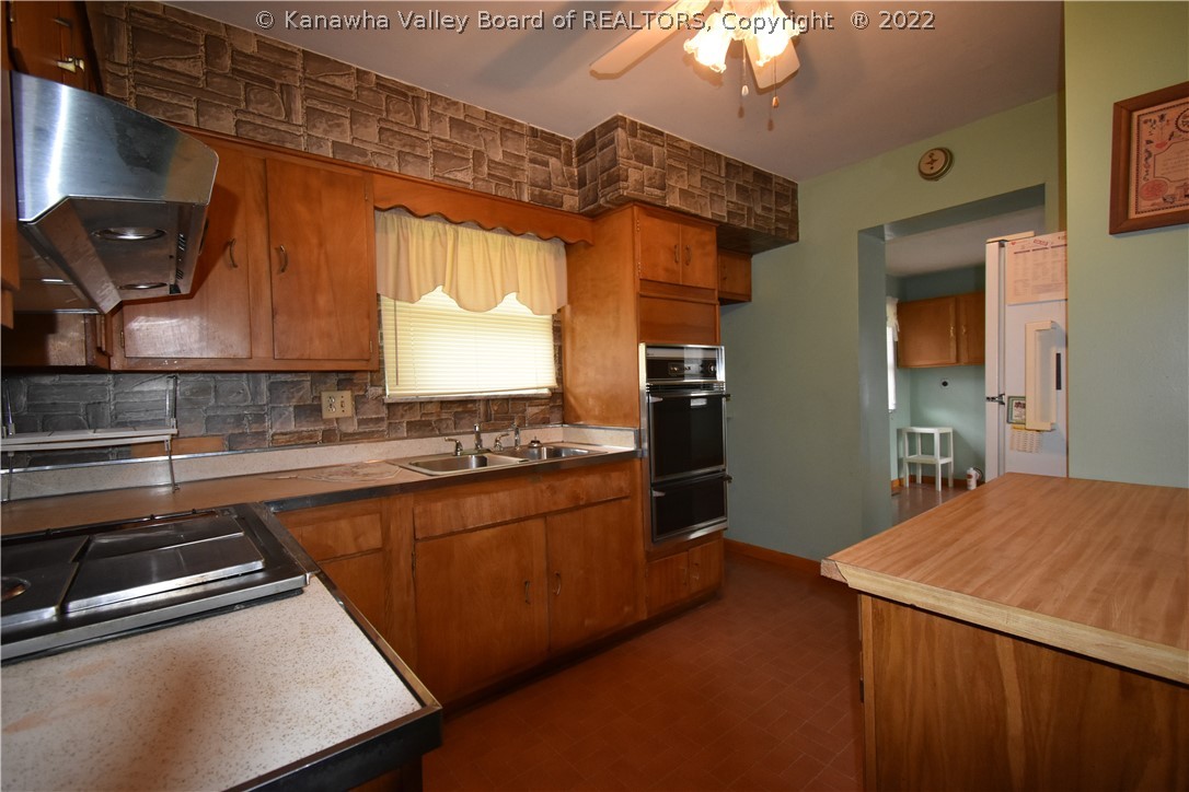 2583 Dry Ridge Road St. Albans, WV 25177 - Photo 16 of 28 Gallery Image 16