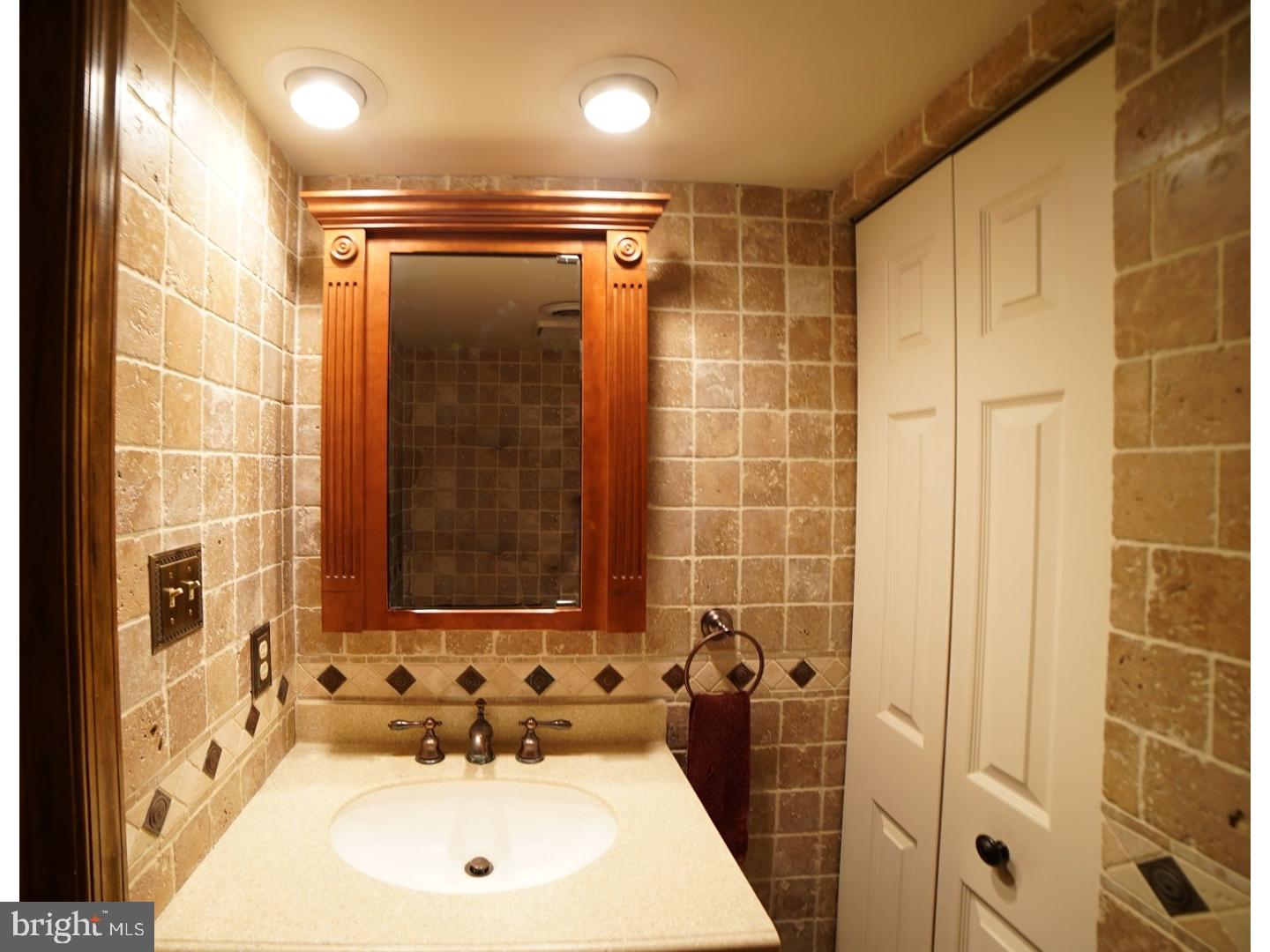 5002 Farming Ridge Boulevard Reading, PA 19606 - Photo 9 of 17 Bathroom