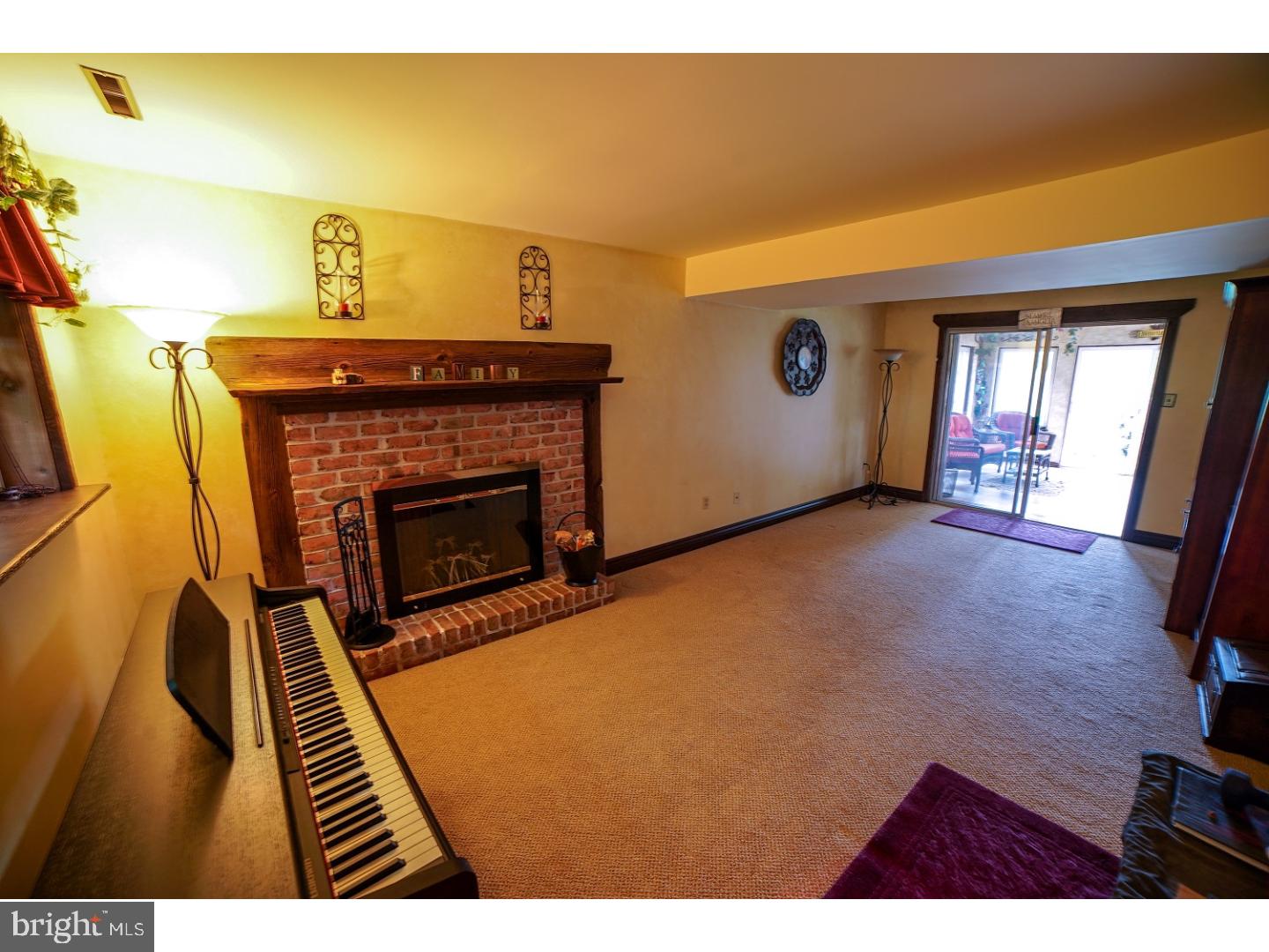 5002 Farming Ridge Boulevard Reading, PA 19606 - Photo 10 of 17 Family Room