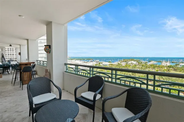 $2,850,000 | 3400 Southwest 27th Avenue, Unit 1102, Miami, FL 33133