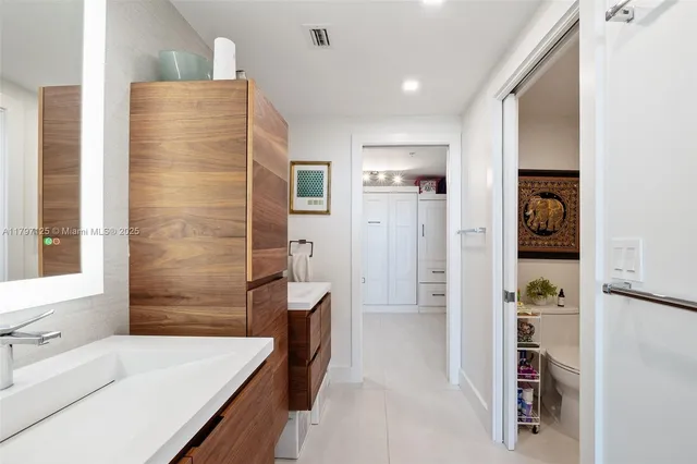 $2,850,000 | 3400 Southwest 27th Avenue, Unit 1102, Miami, FL 33133