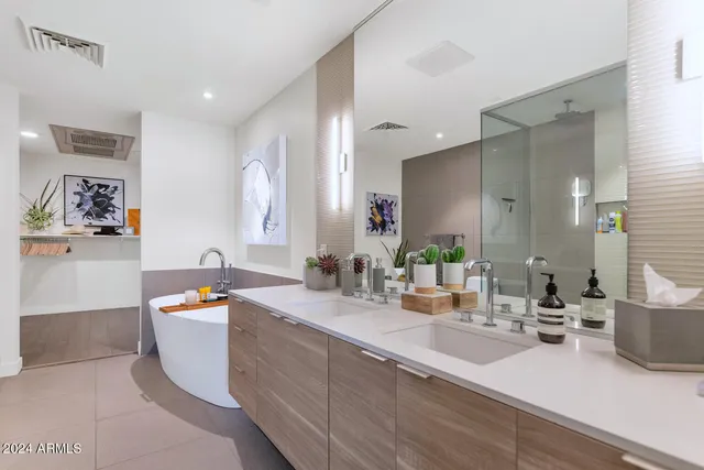 $7,495 | 2300 East Campbell Avenue, Unit 226, Phoenix, AZ 85016