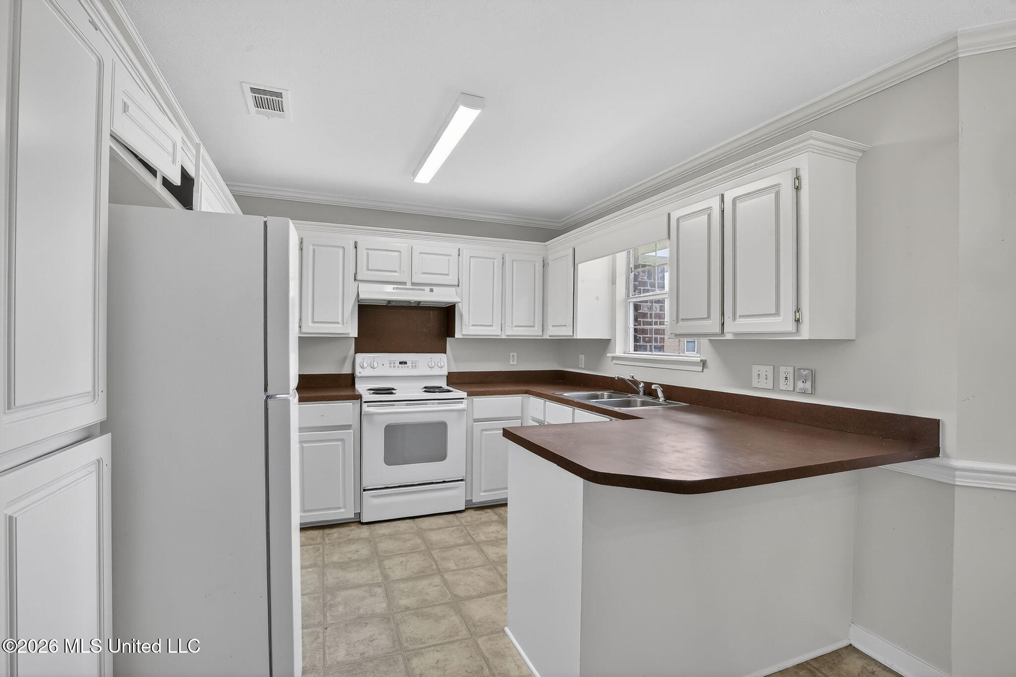 610 Ridge Place Byram, MS 39272 - Photo 16 of 37 16-web-or-mls-610 Ridge-16