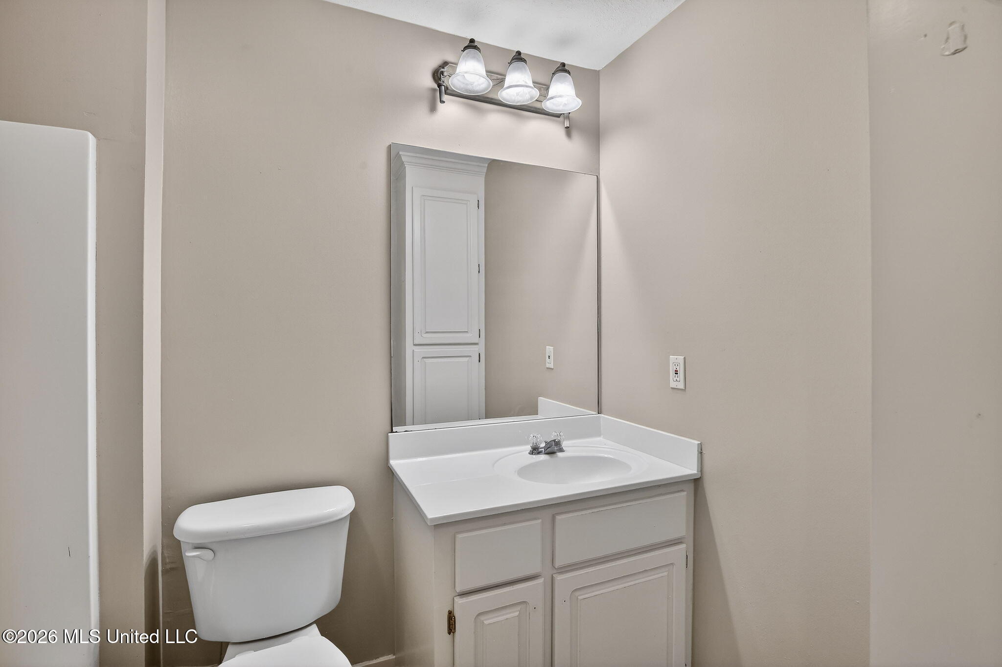 610 Ridge Place Byram, MS 39272 - Photo 21 of 37 21-web-or-mls-610 Ridge-21