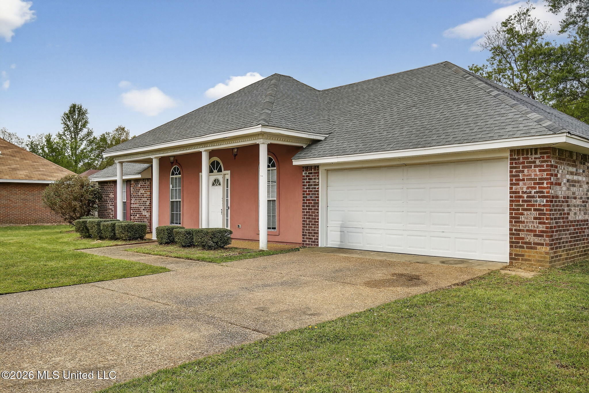 610 Ridge Place Byram, MS 39272 - Photo 4 of 37 4-web-or-mls-610 Ridge-4