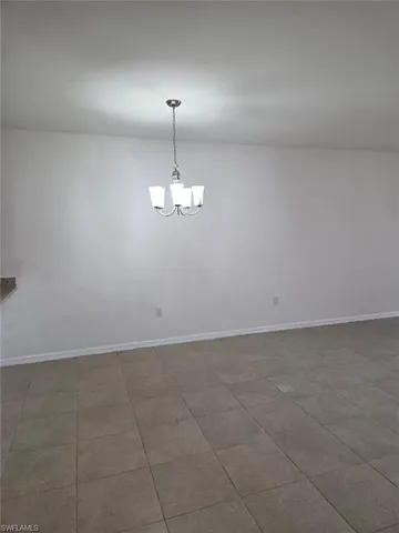 a view of empty room with window