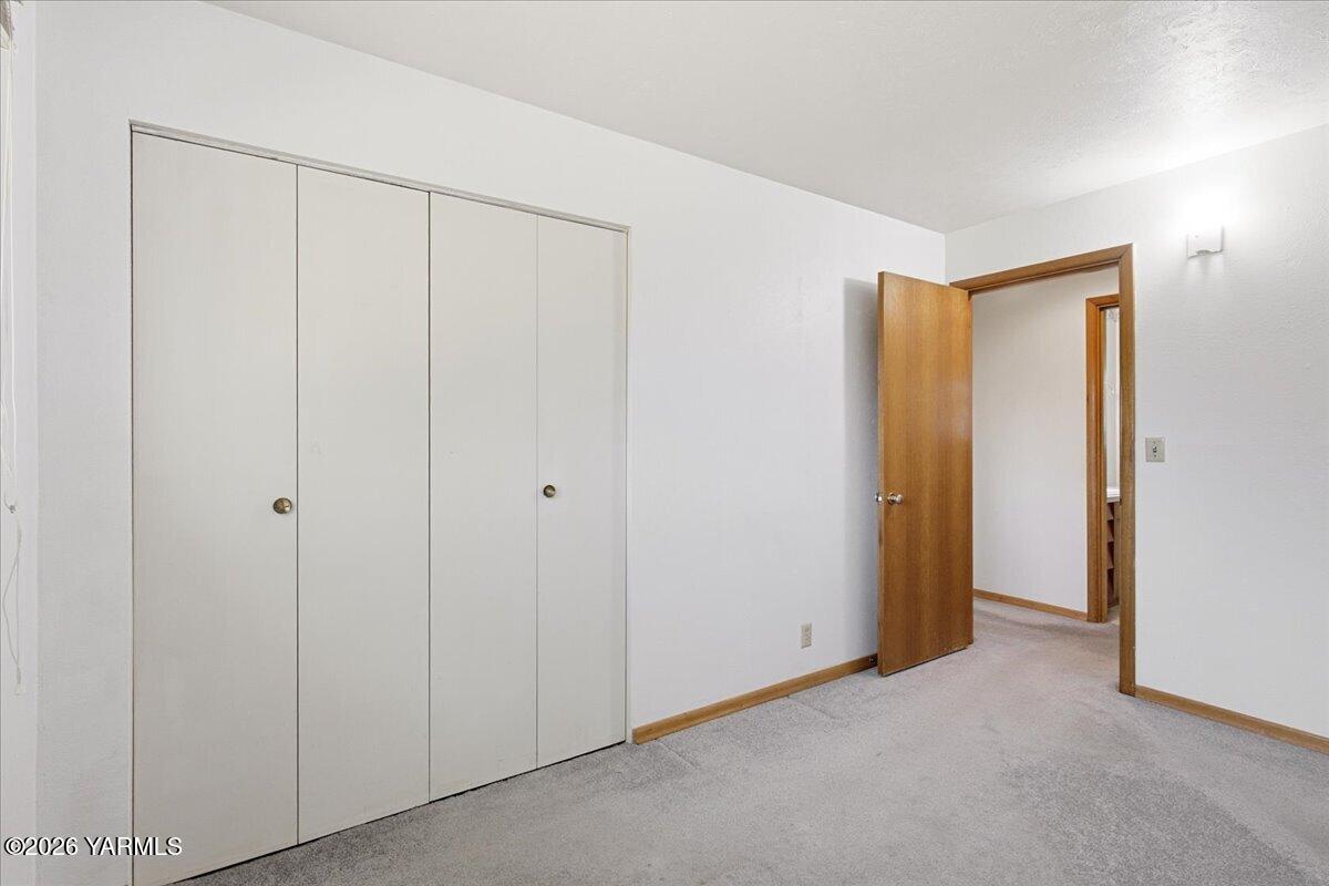 111 Sunset Way Zillah, WA 98953 - Photo 15 of 44 Bedroom 1