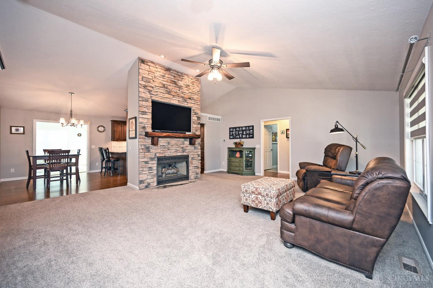 8558 Cox Road West Chester, OH 45069 - Photo 8 of 64 Gallery Image 8
