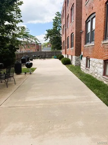 $179,900 | 4228 McPherson Avenue, Unit 312, St. Louis, MO 63108