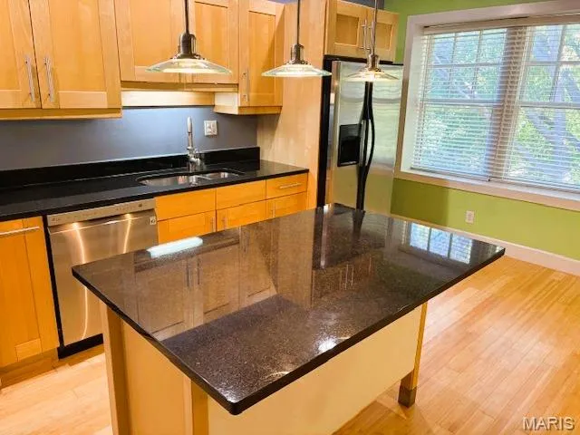 $179,900 | 4228 McPherson Avenue, Unit 312, St. Louis, MO 63108