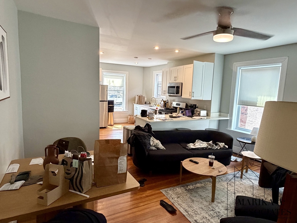 112 Winthrop Road, Unit 6 Brookline, MA 02445 - Photo 9 of 11