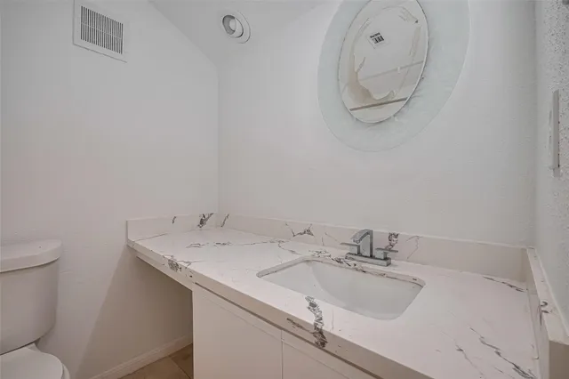 $115,000 | 16800 Sugar Pine Drive, Unit 28, Houston, TX 77090