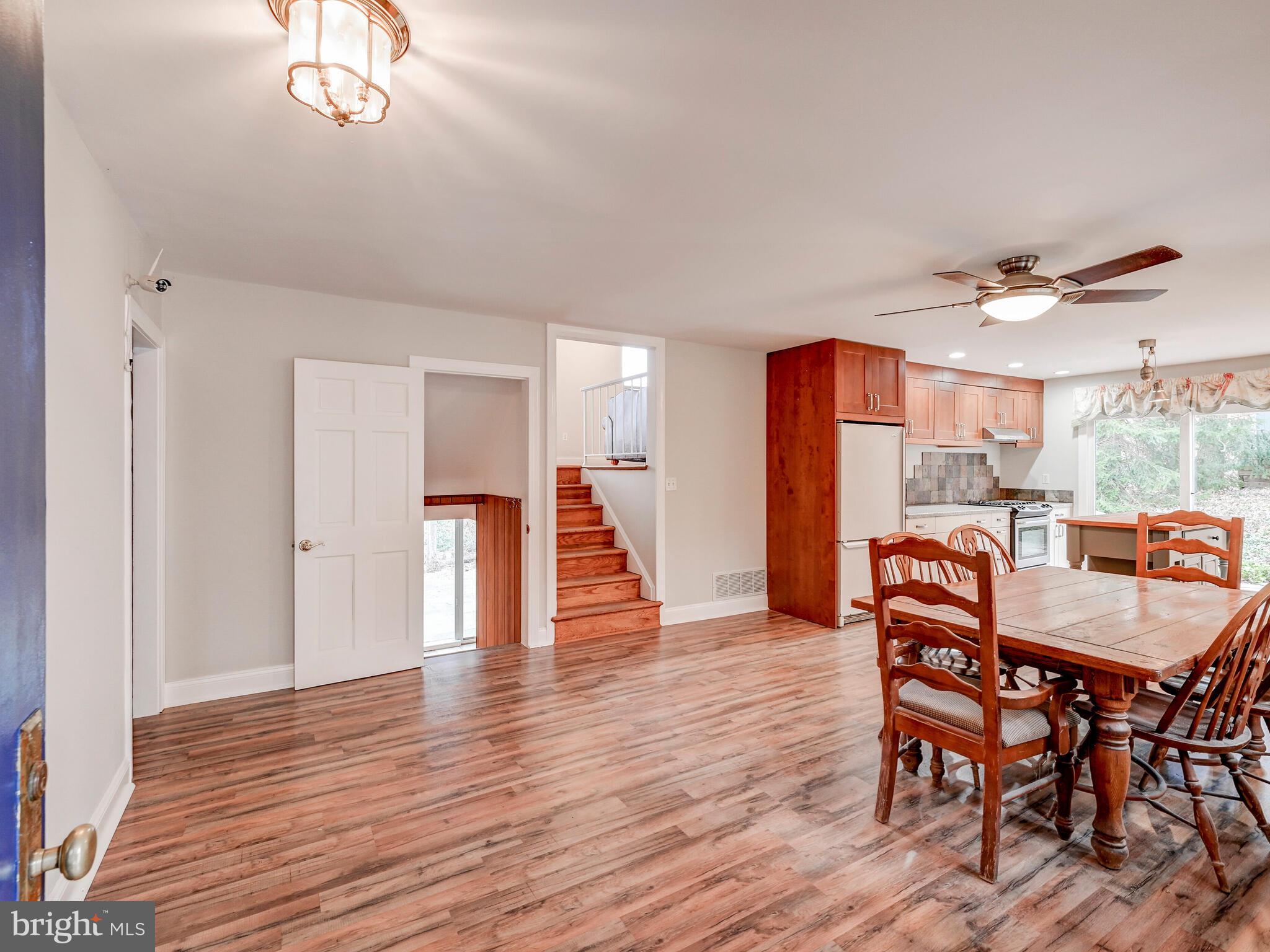 917 Cromwell Bridge Road Towson, MD 21286 - Photo 5 of 39 Gallery Image 5