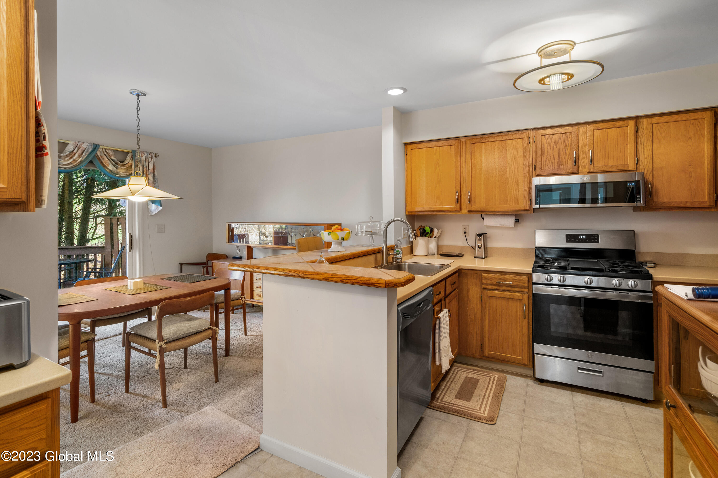 8 Gregory Court Rensselaer, NY 12144 - Photo 18 of 54 33-print-8-gregory-ct