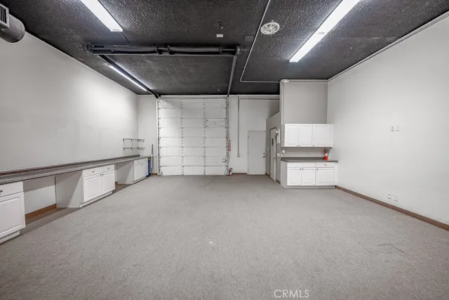 a view of utility room