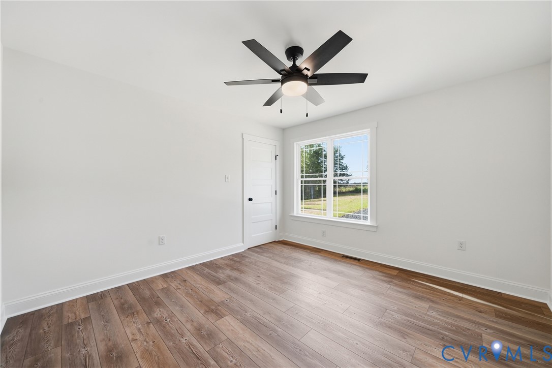 704 Columbia Road Columbia, VA 23038 - Photo 19 of 28 Gallery Image 19