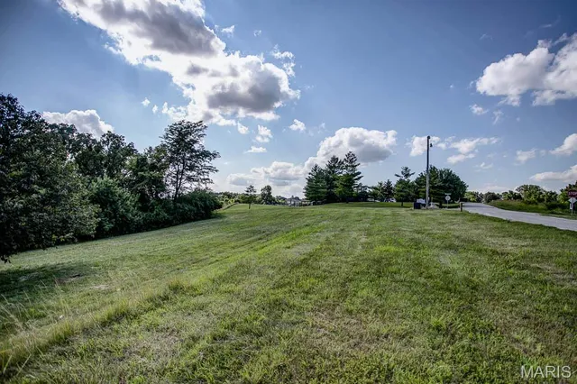 $15,000 | 658 Quarry Road, Golden Eagle, IL 62036