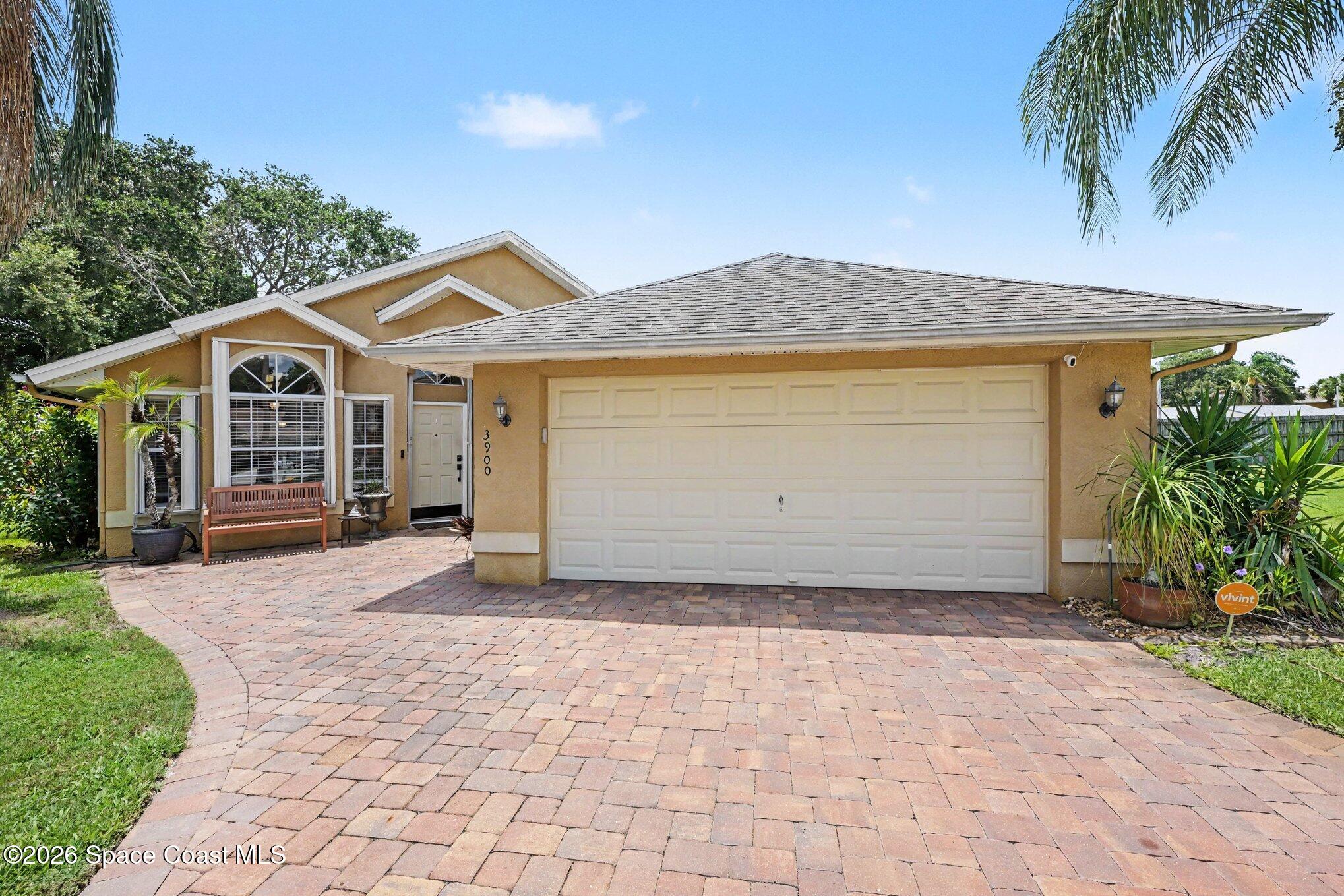 3900 St Armens Circle Melbourne, FL 32934 - Photo 2 of 21 Front