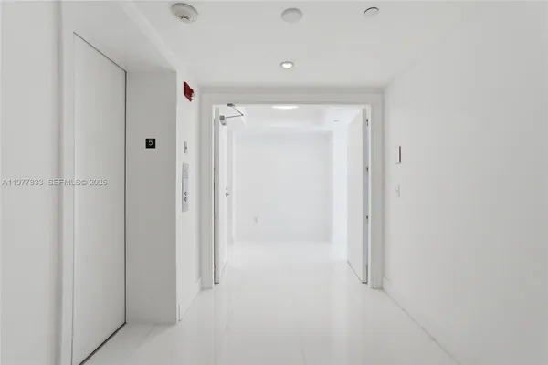 $2,950,000 | 2627 South Bayshore Drive, Unit 501, Miami, FL 33133