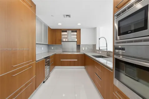 $2,950,000 | 2627 South Bayshore Drive, Unit 501, Miami, FL 33133