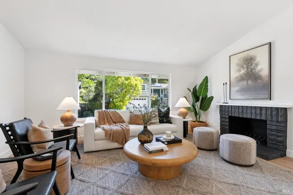 $1,100,000 | 34 Plata Court, Novato, CA 94947