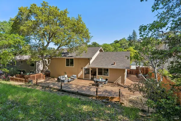 $1,100,000 | 34 Plata Court, Novato, CA 94947