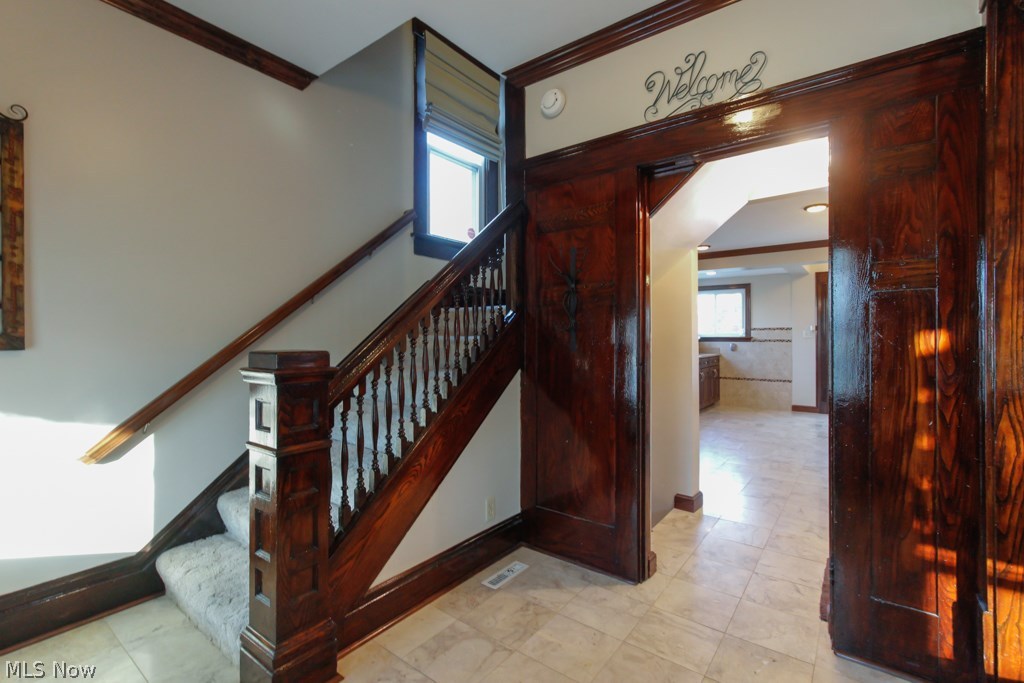754 Diagonal Road Akron, OH 44320 - Photo 13 of 30 Foyeur, view from front door.