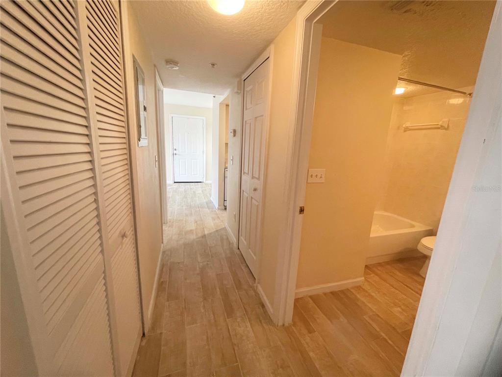1122 South Pine Ridge Circle, Unit 1122 Sanford, FL 32773 - Photo 6 of 19 a view of a bathroom