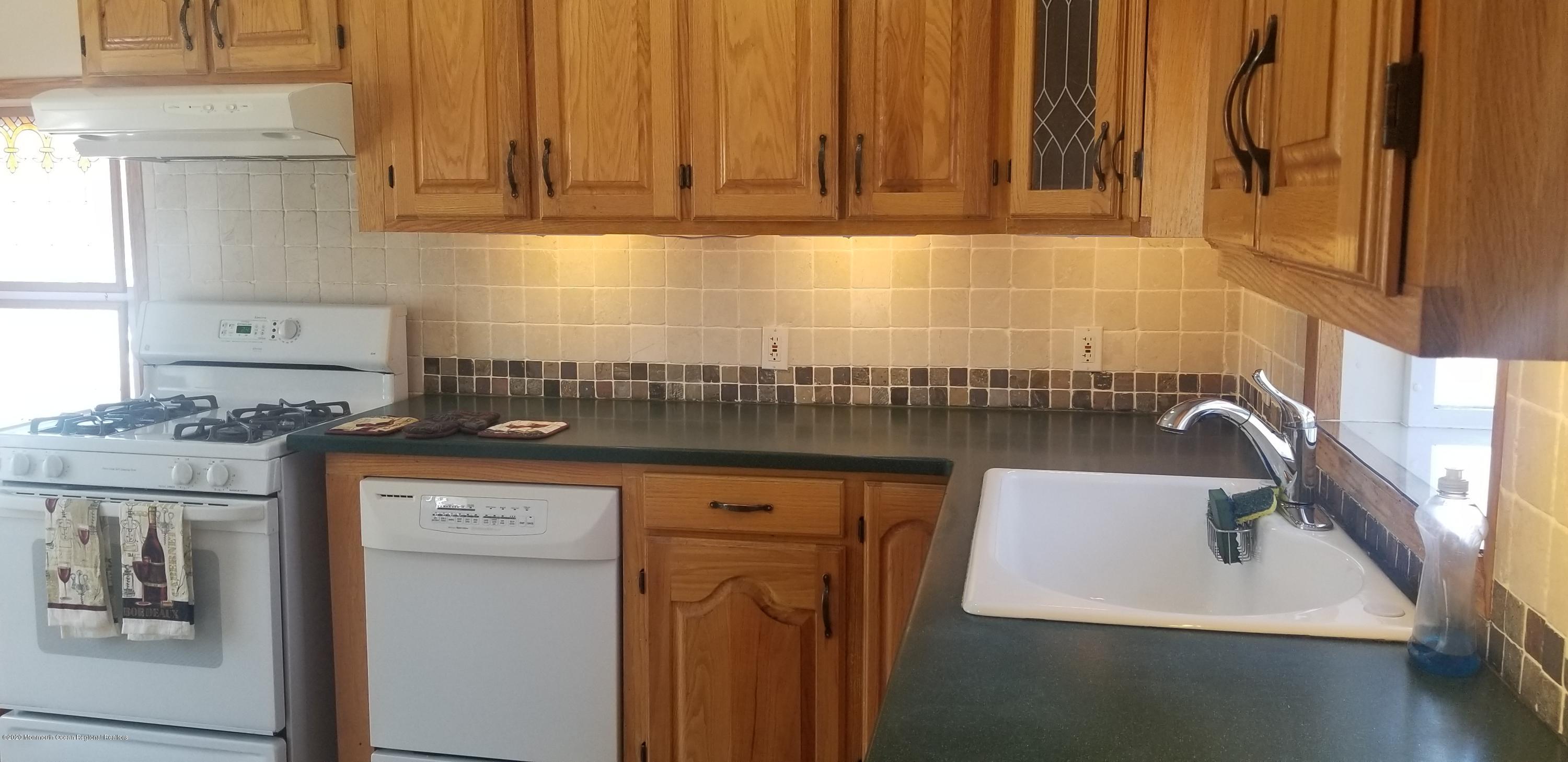 139 Harding Drive Brick, NJ 08724 - Photo 14 of 75 20200326_144559