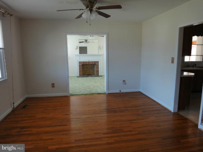 6701 Brooklyn Bridge Road Laurel, MD 20707 - Photo 1 of 29 Living Room