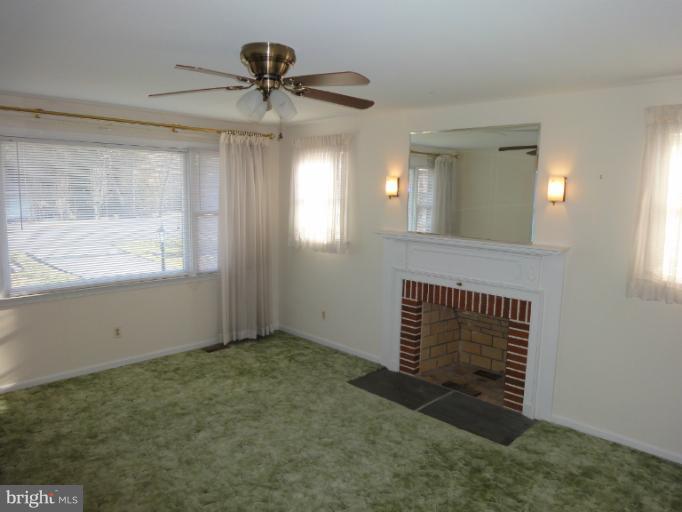 6701 Brooklyn Bridge Road Laurel, MD 20707 - Photo 18 of 29 Family Room