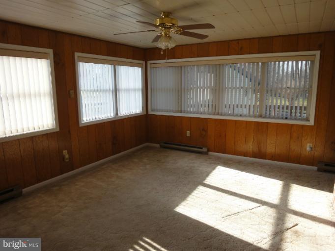 6701 Brooklyn Bridge Road Laurel, MD 20707 - Photo 19 of 29 Family Room
