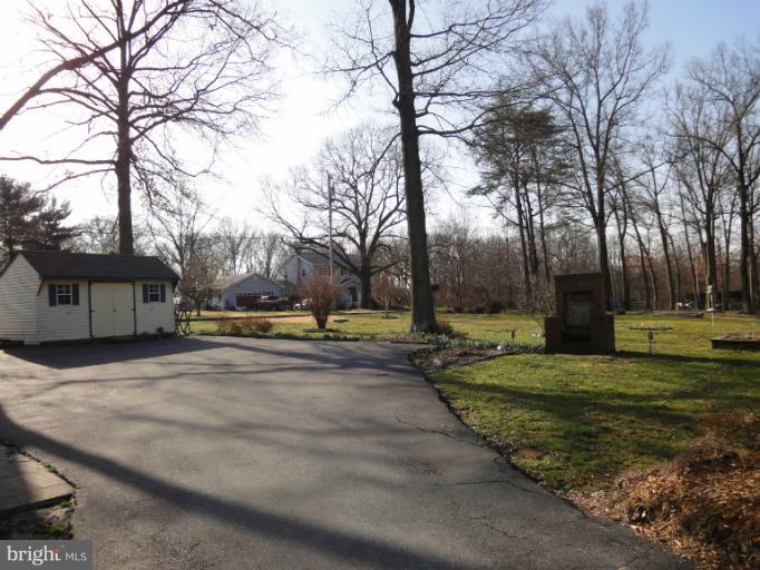 6701 Brooklyn Bridge Road Laurel, MD 20707 - Photo 9 of 29 Exterior (General)