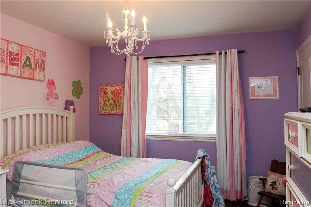2165 Yorkshire Road Birmingham, MI 48009 - Photo 35 of 38 Gallery Image 35