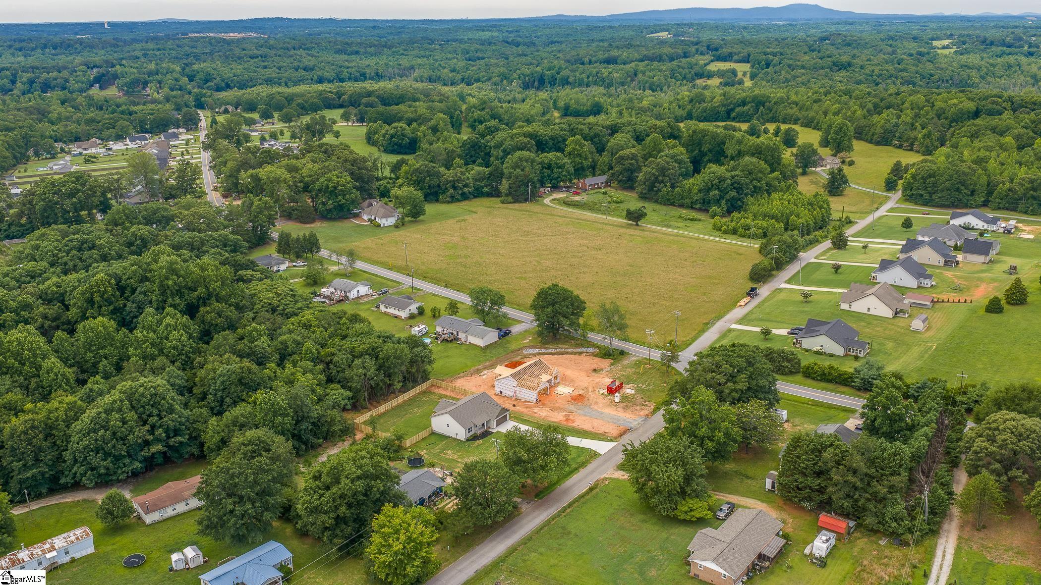371 Edwards Store Road Lyman, SC 29365 - Photo 2 of 27