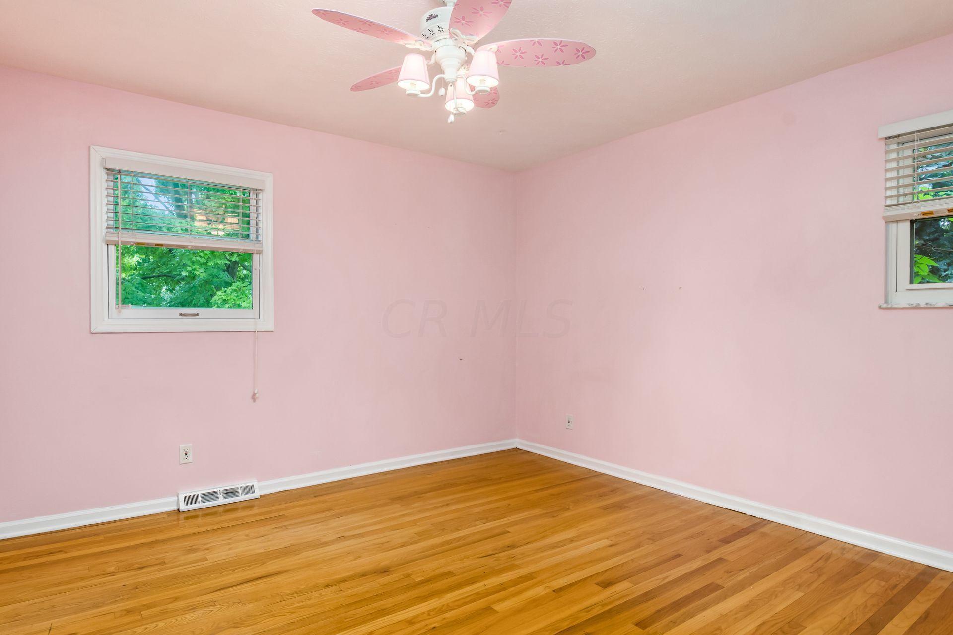 1281 Windham Road Upper Arlington, OH 43220 - Photo 20 of 32