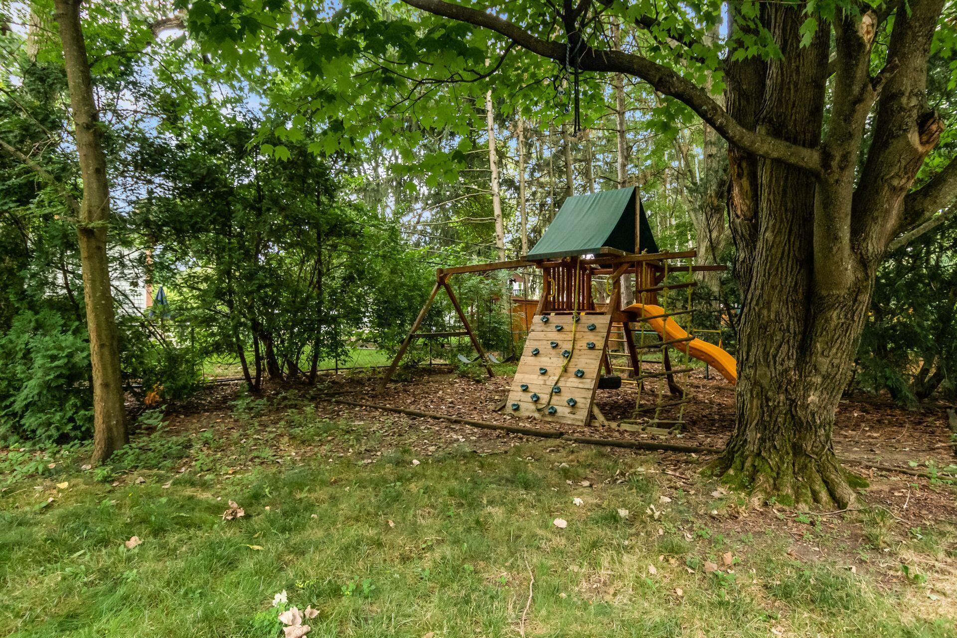 1281 Windham Road Upper Arlington, OH 43220 - Photo 30 of 32