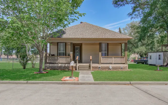 $190,000 | 155 Davis Street, Humble, TX 77338