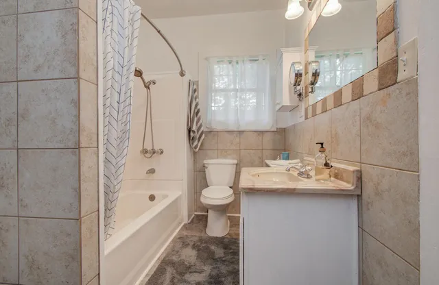 $190,000 | 155 Davis Street, Humble, TX 77338