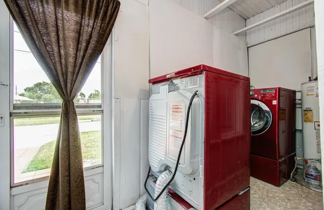 $190,000 | 155 Davis Street, Humble, TX 77338