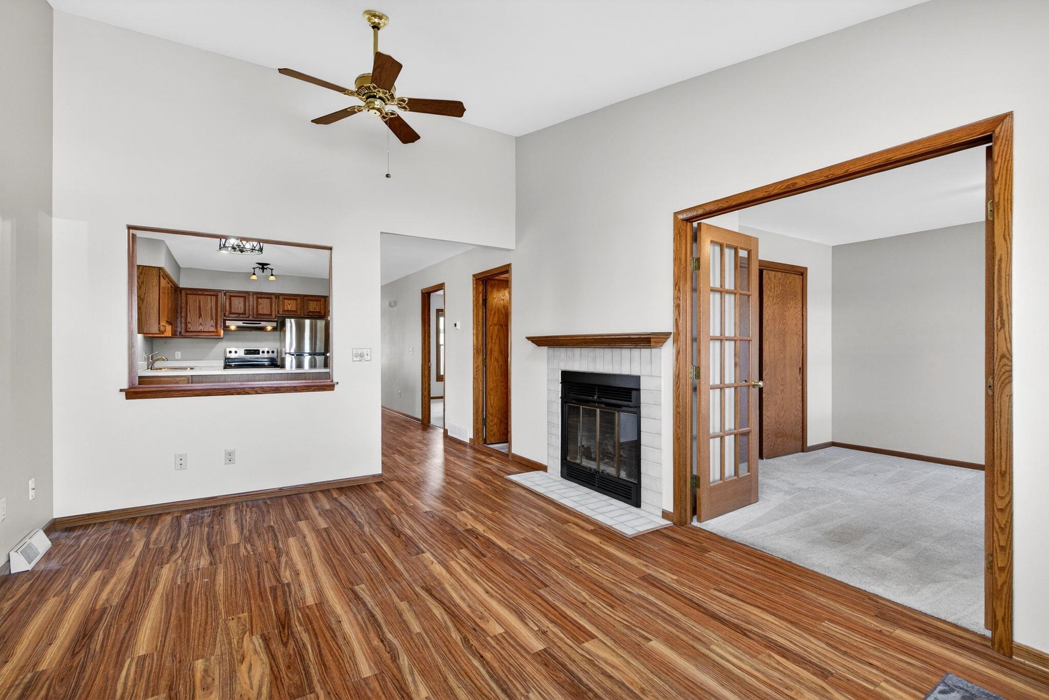 984 Tullar Road, Unit 17 Neenah, WI 54956 - Photo 3 of 36