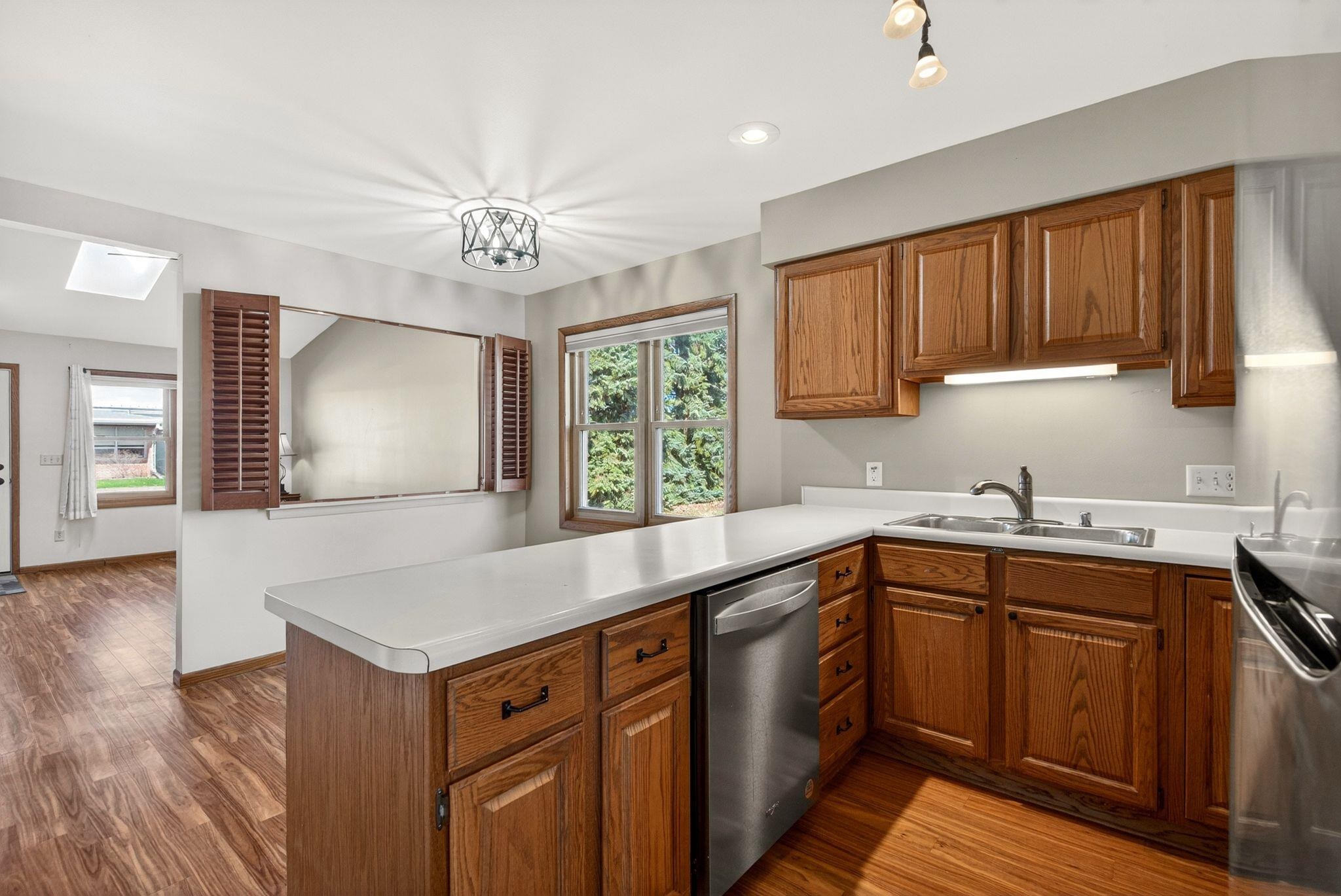 984 Tullar Road, Unit 17 Neenah, WI 54956 - Photo 10 of 36