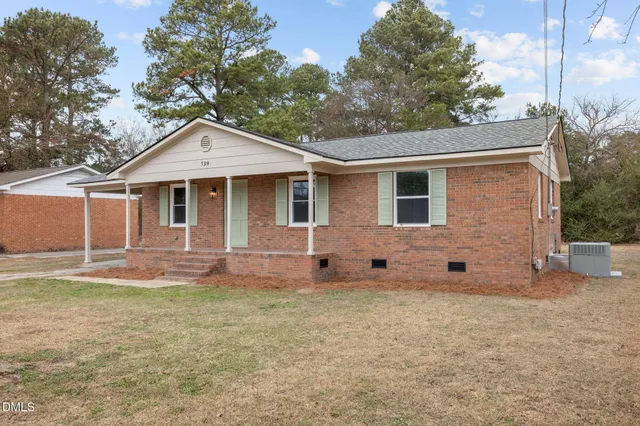 $234,900 | 739 Carolina Drive, Dunn, NC 28334